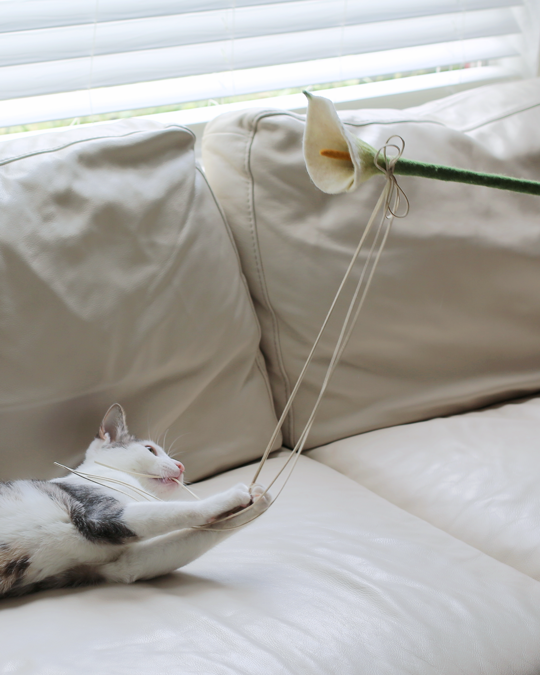 Catenary Flora Wand - Image 3
